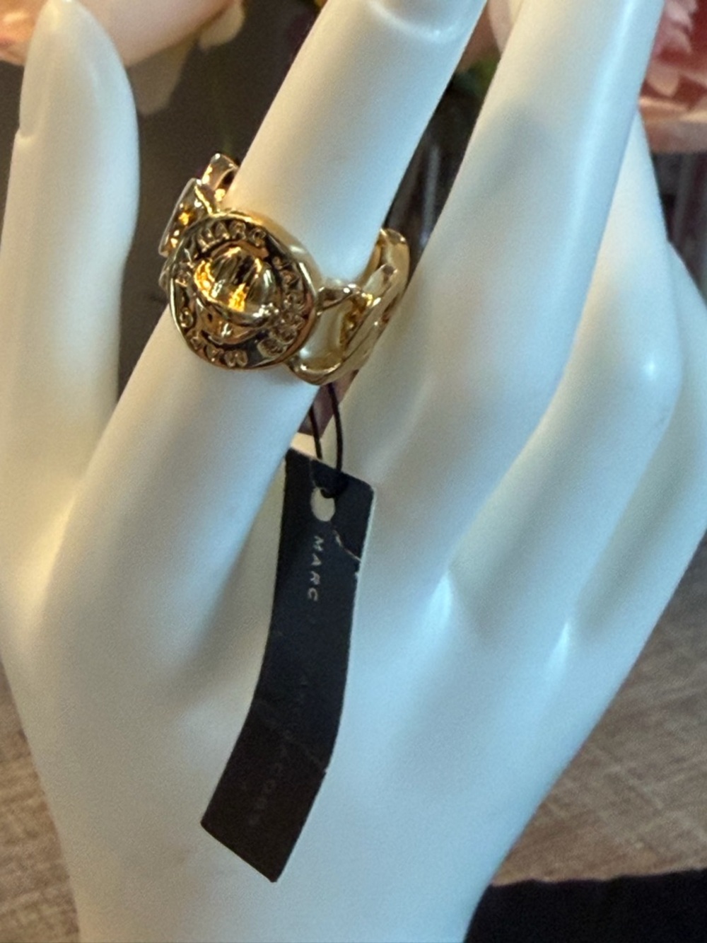 NWT Marc Jacobs Medallion Chain Logo Ring Small